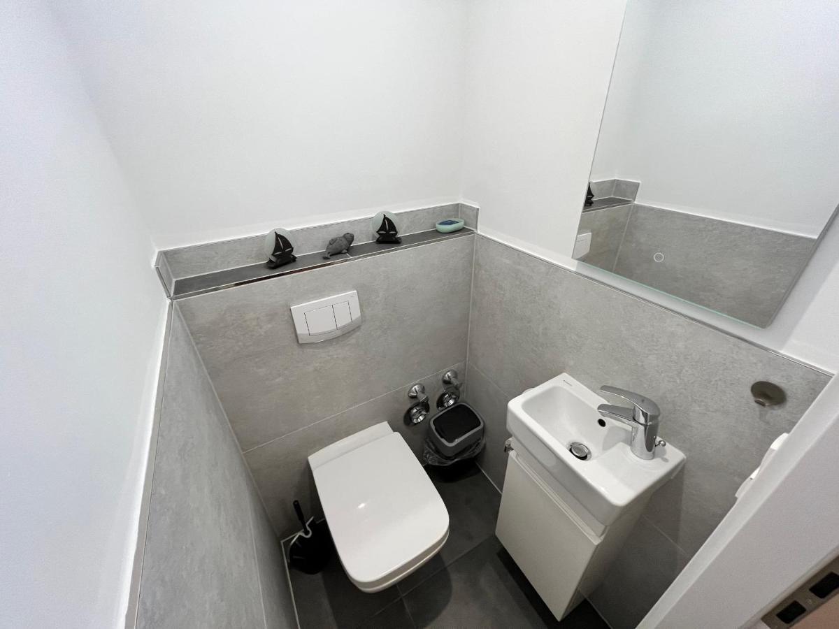 Residenz Am Yachthafen, Whg 12 Apartment เกรอมิทซ์ ภายนอก รูปภาพ